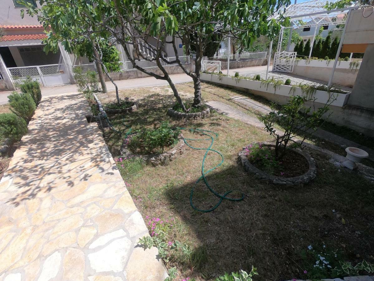 Apartments Delibasic Rogoznica  Luaran gambar