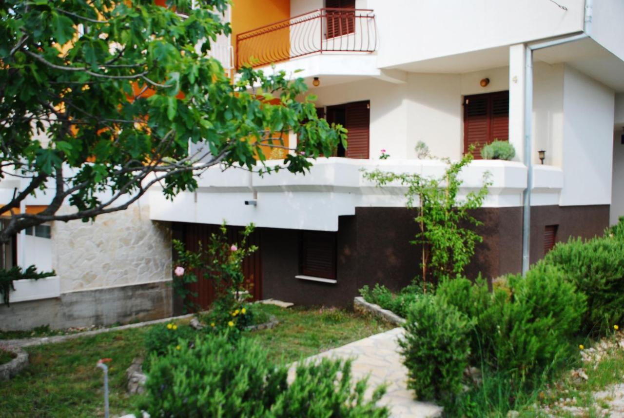 Apartments Delibasic Rogoznica  Luaran gambar